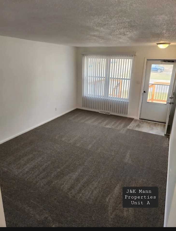 5107 S Brooks Dr #A - Photo 3 of 8