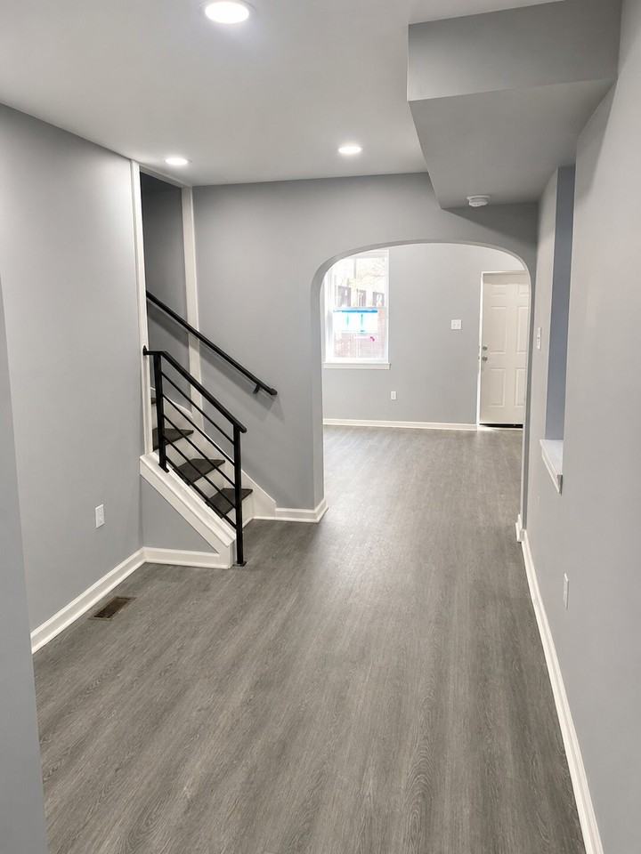 1212 N Randolph St - Photo 5 of 23