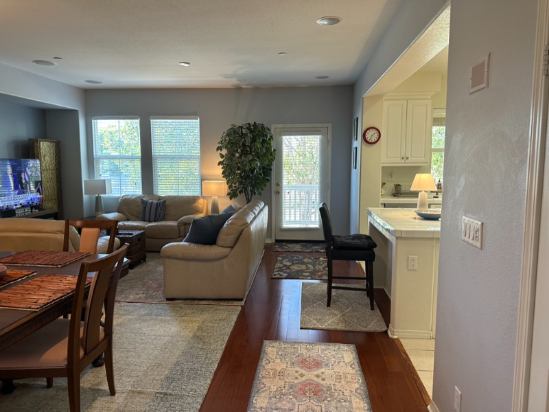 3066 Roia Ln - Photo 3 of 38