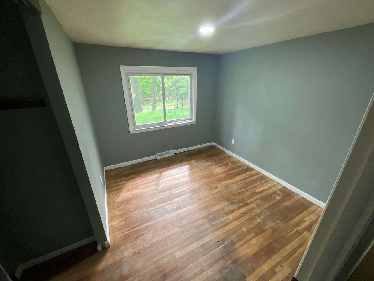 12 Linwood Dr - Photo 4 of 8