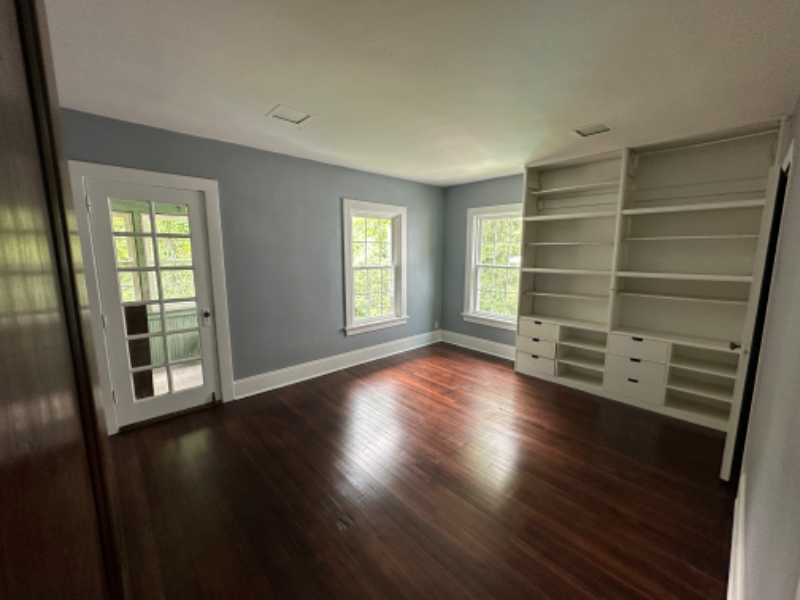 223 Woolper Ave - Photo 7 of 23
