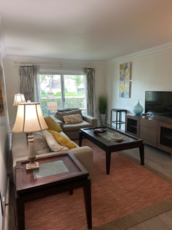 386 E Surfside Dr - Photo 4 of 50