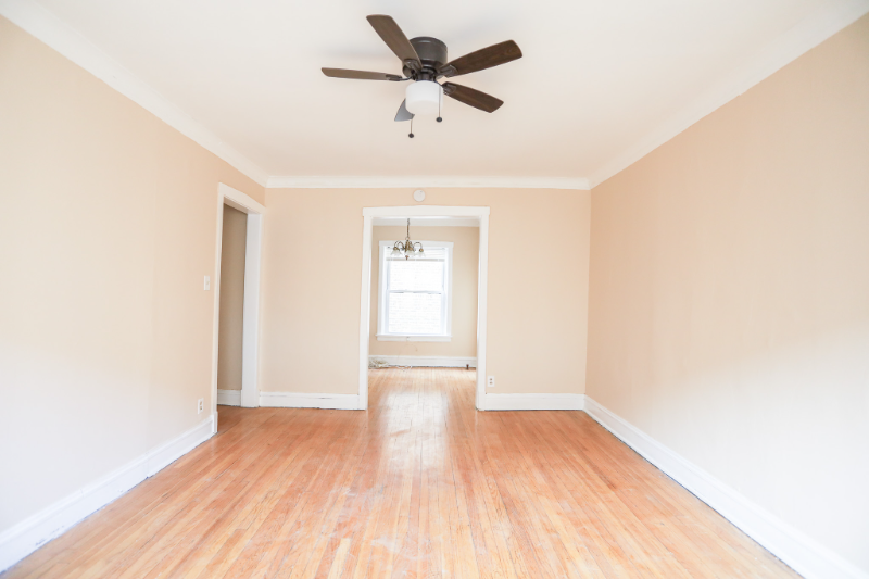 4037 W Melrose St #2 - Photo 2 of 9
