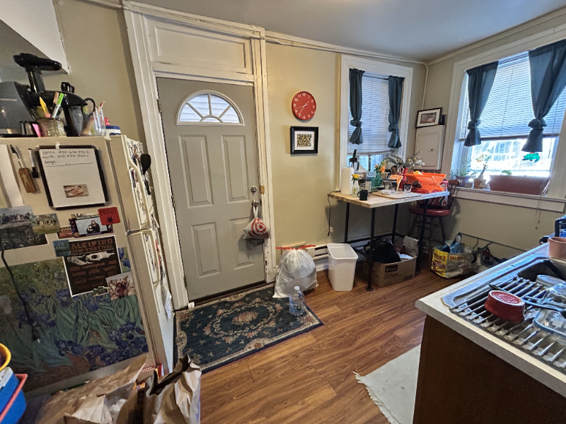 823 Market St #6 - Photo 2 of 10