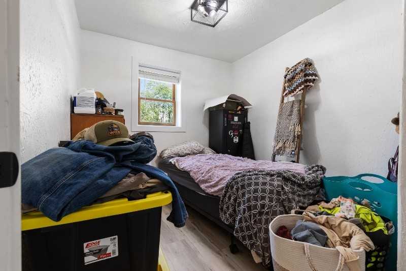 645 Main St #B - Photo 4 of 10