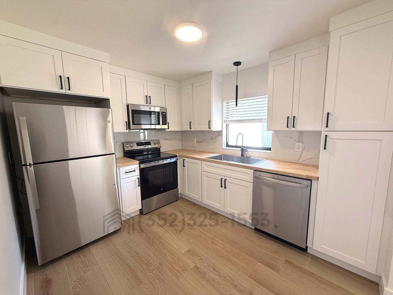 3276 E Crown Dr #3276 - Photo 2 of 24
