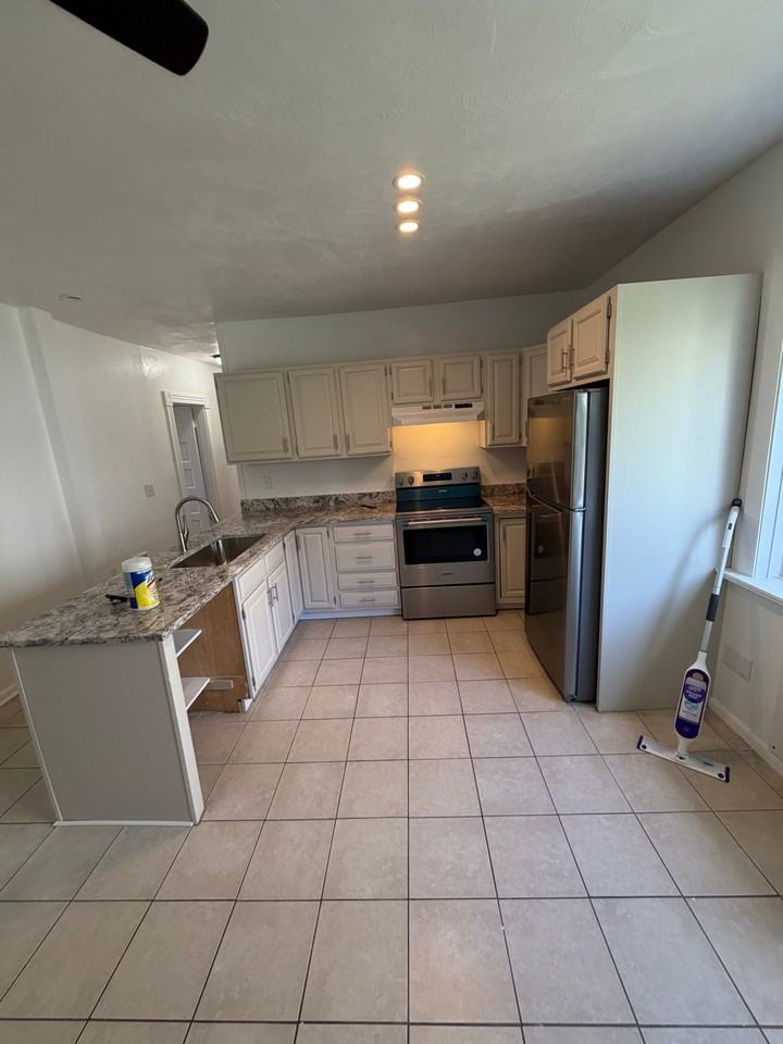 35 Haynes St #3 - Photo 5 of 12