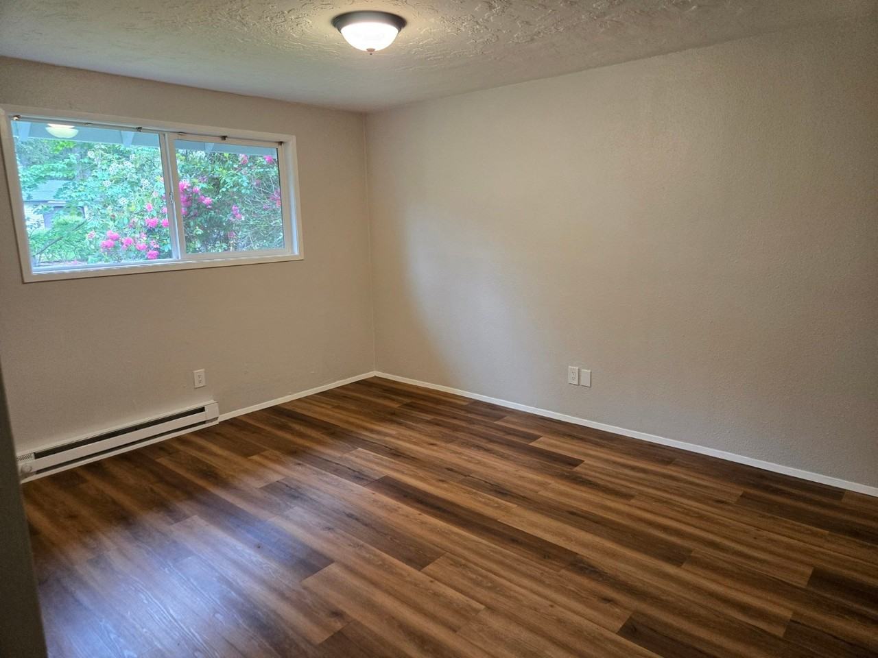 806 Ne 123rd Ave - Photo 4 of 7