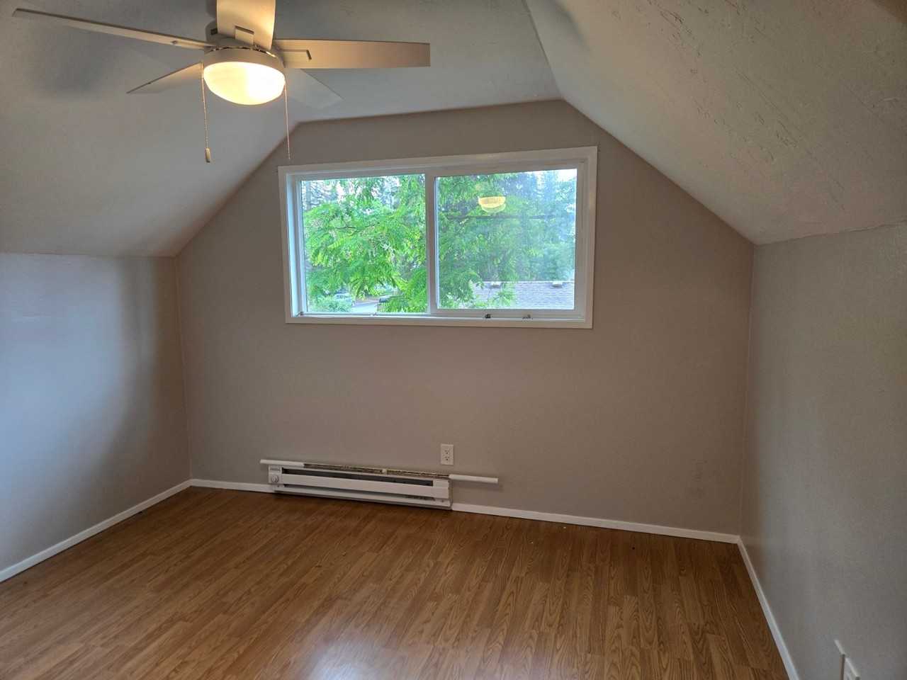 806 Ne 123rd Ave - Photo 6 of 7