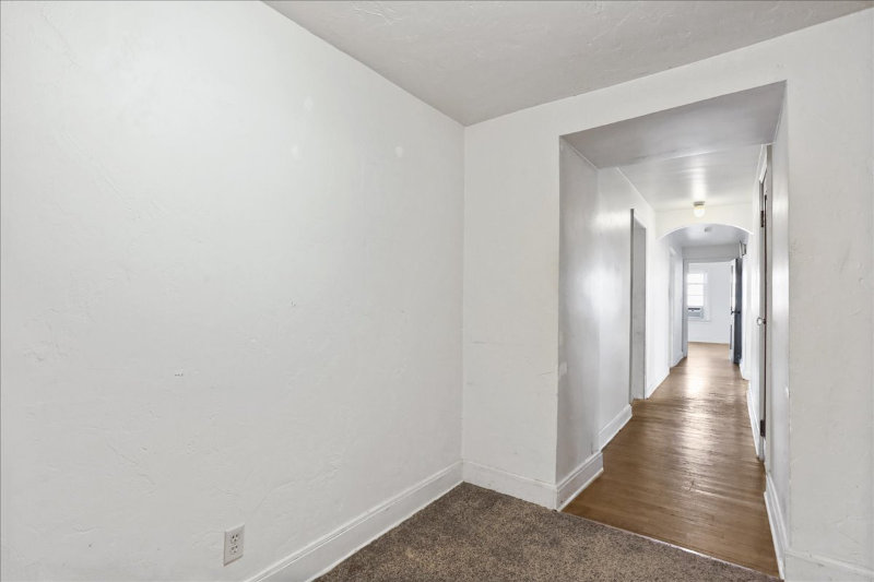 50 York St #4 - Photo 3 of 17