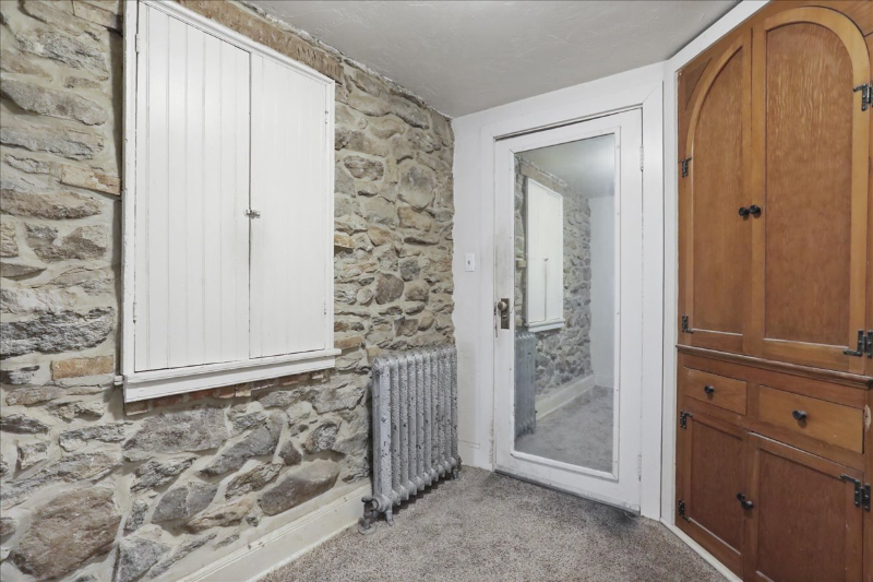 50 York St #4 - Photo 4 of 17