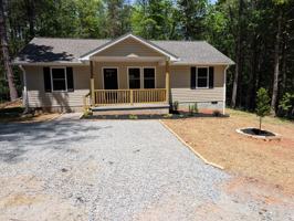 featured image of 5 Woodland Hills Dr