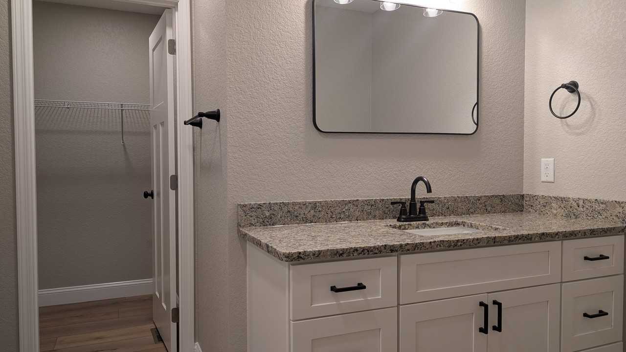 5 Woodland Hills Dr - Photo 5 of 12