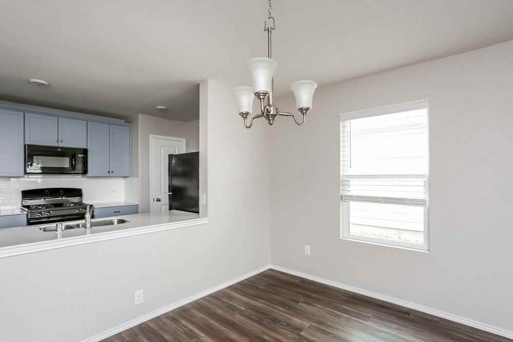 5537 Berea St - Photo 5 of 16