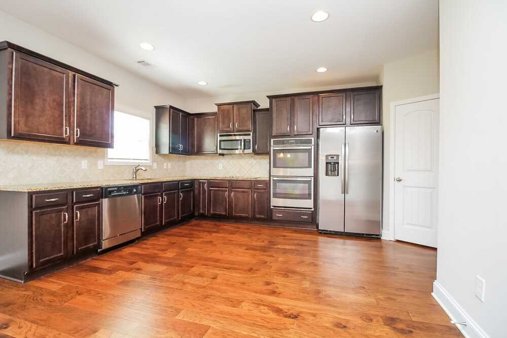 2623 Elam Rd - Photo 7 of 17