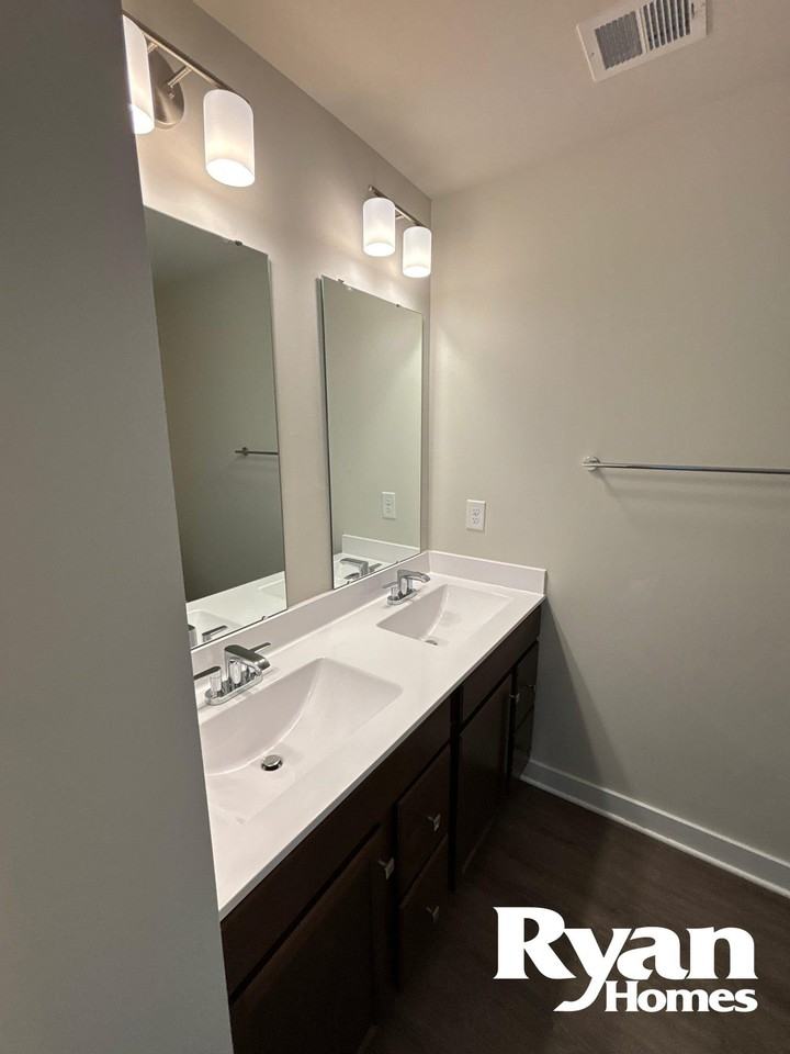 206 Reids Place Dr - Photo 5 of 13