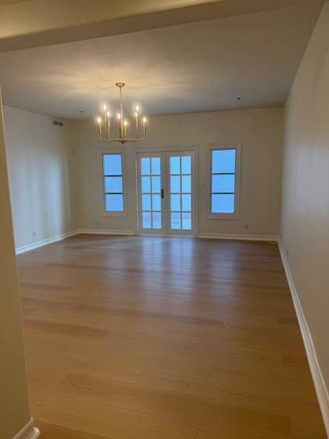 2618 N Vermont Ave - Photo 4 of 25