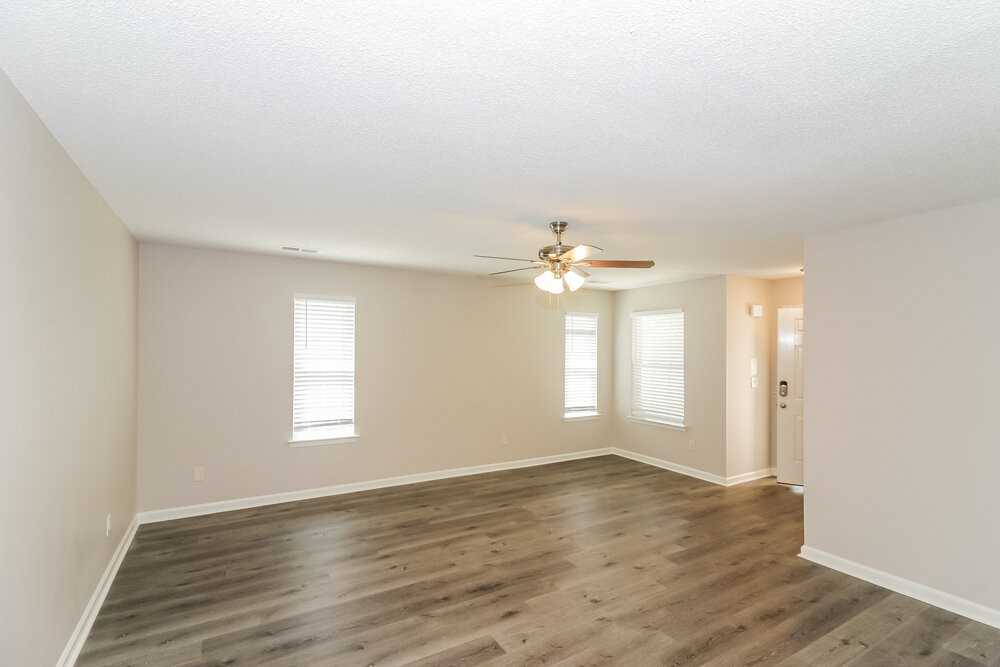 9961 Fox Run Dr - Photo 4 of 16