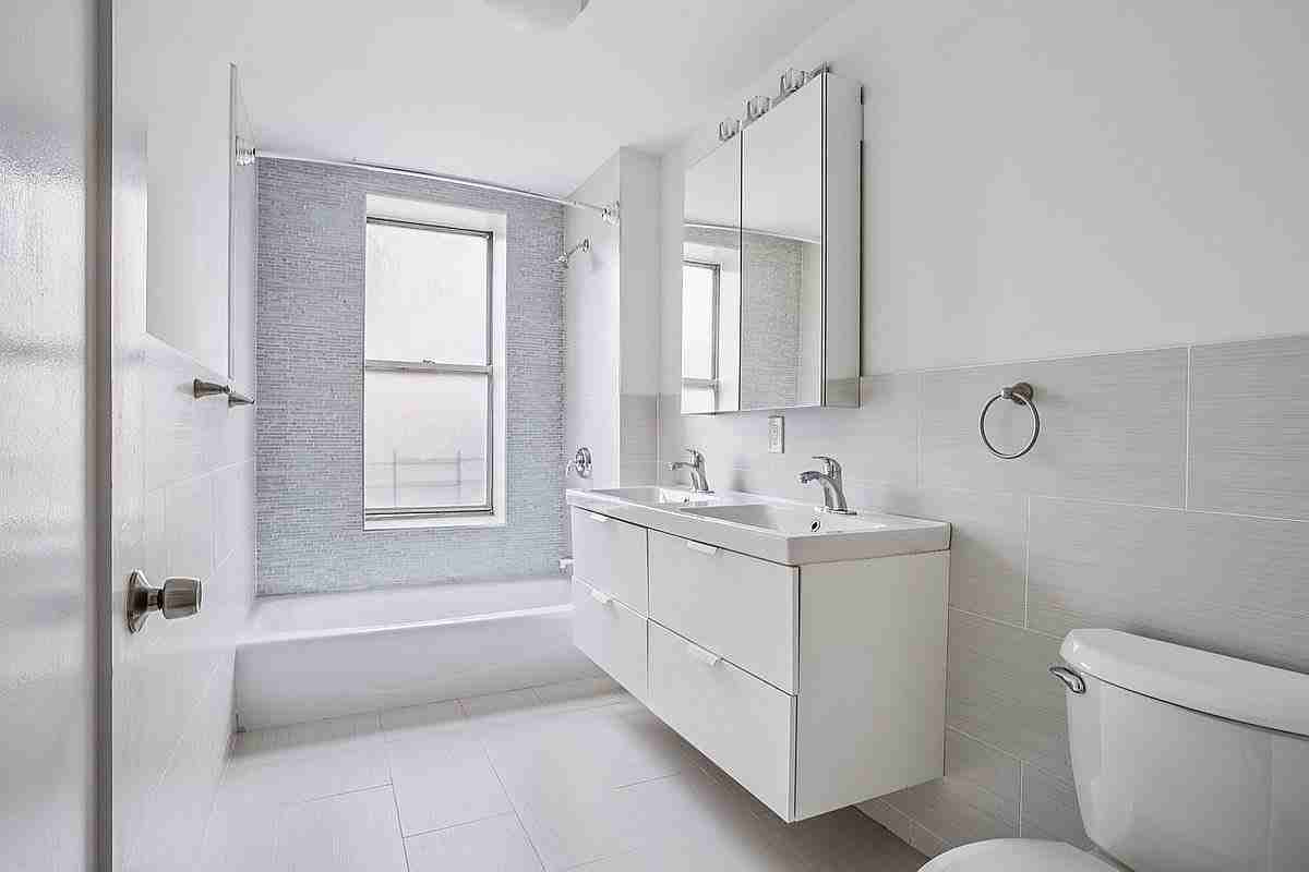 811 Walton Ave #E22 - Photo 5 of 8