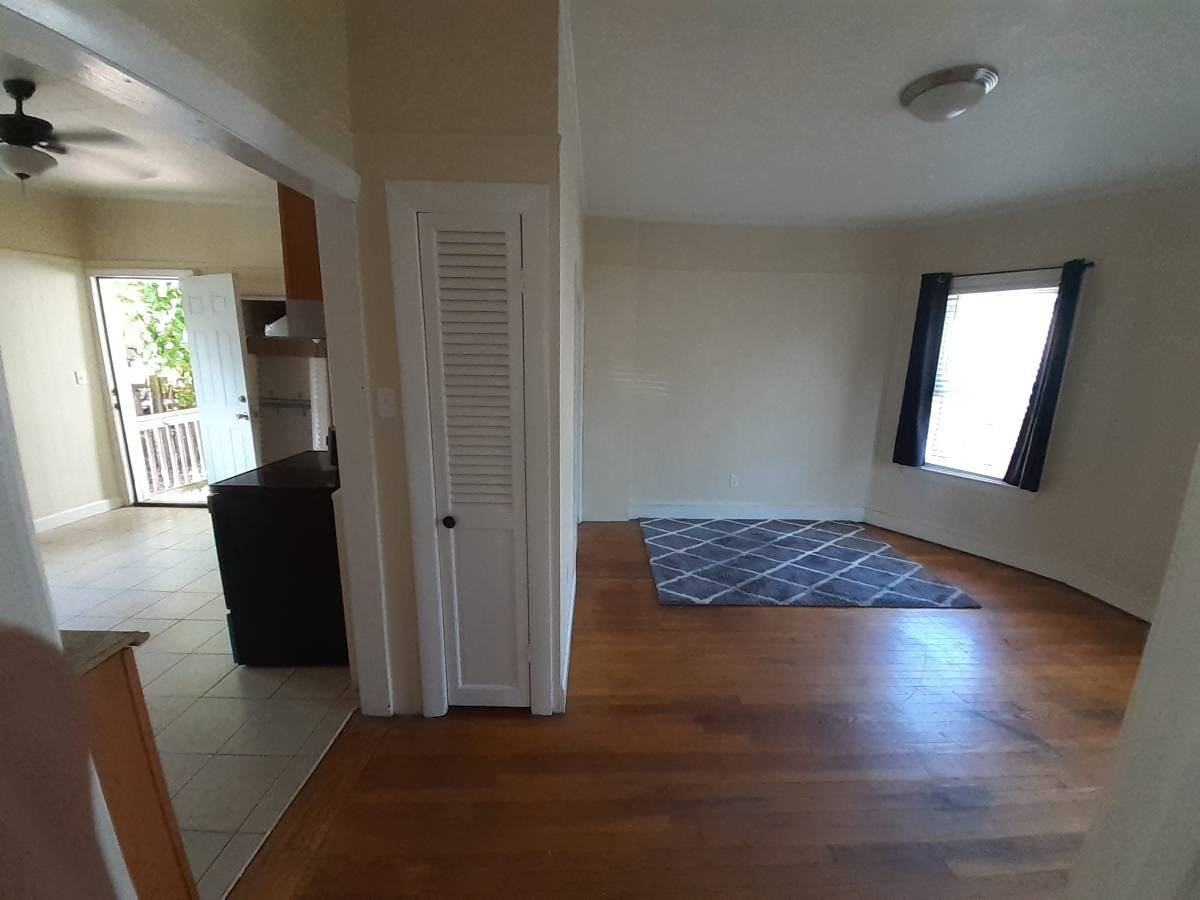 25 Wellington Ave #1 - Photo 2 of 10