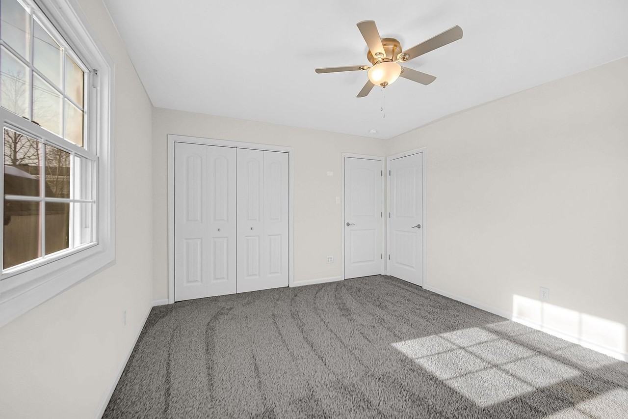 368 Raven Ct - Photo 5 of 8