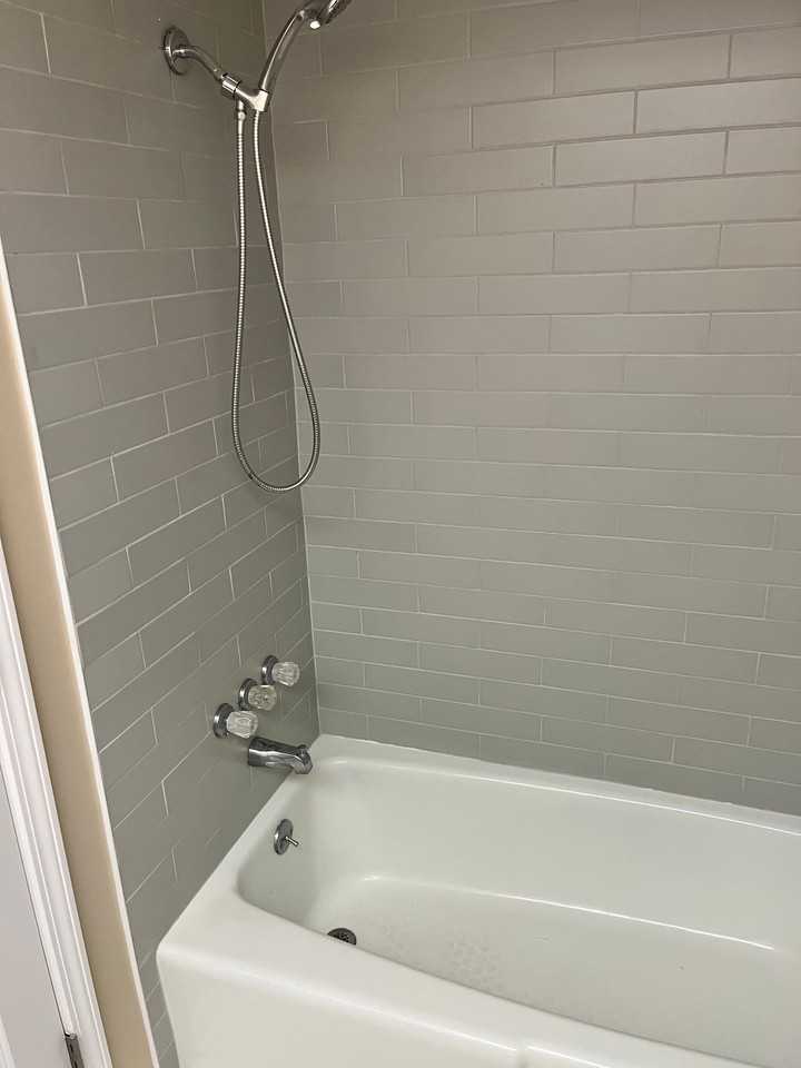 4880 Locust St Ne #127 - Photo 5 of 12