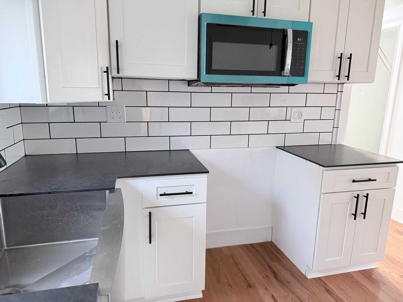 2760 Niagara Rd - Photo 3 of 8
