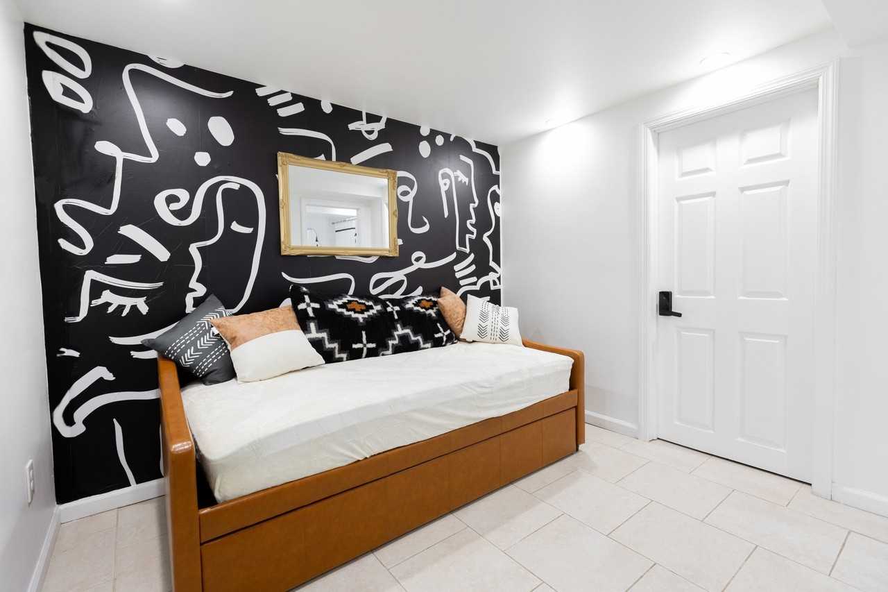 1381 Saint Marks Ave #1B - Photo 3 of 8
