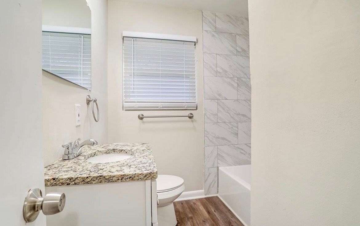 2138 Springdale Rd Sw - Photo 6 of 8