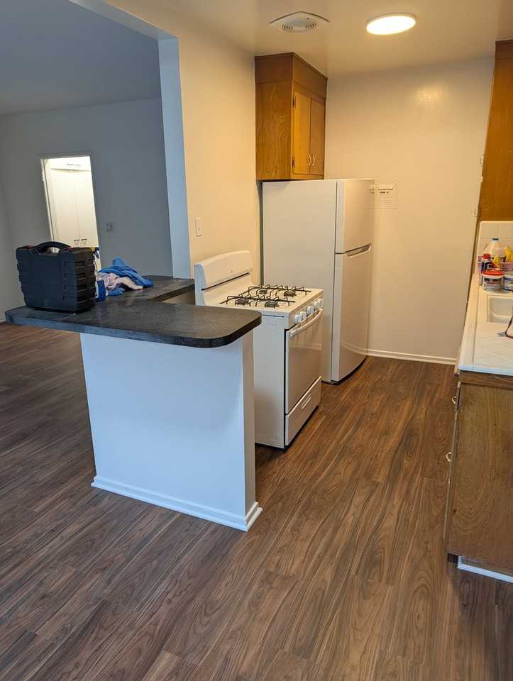 1317 Euclid St #6 - Photo 4 of 10