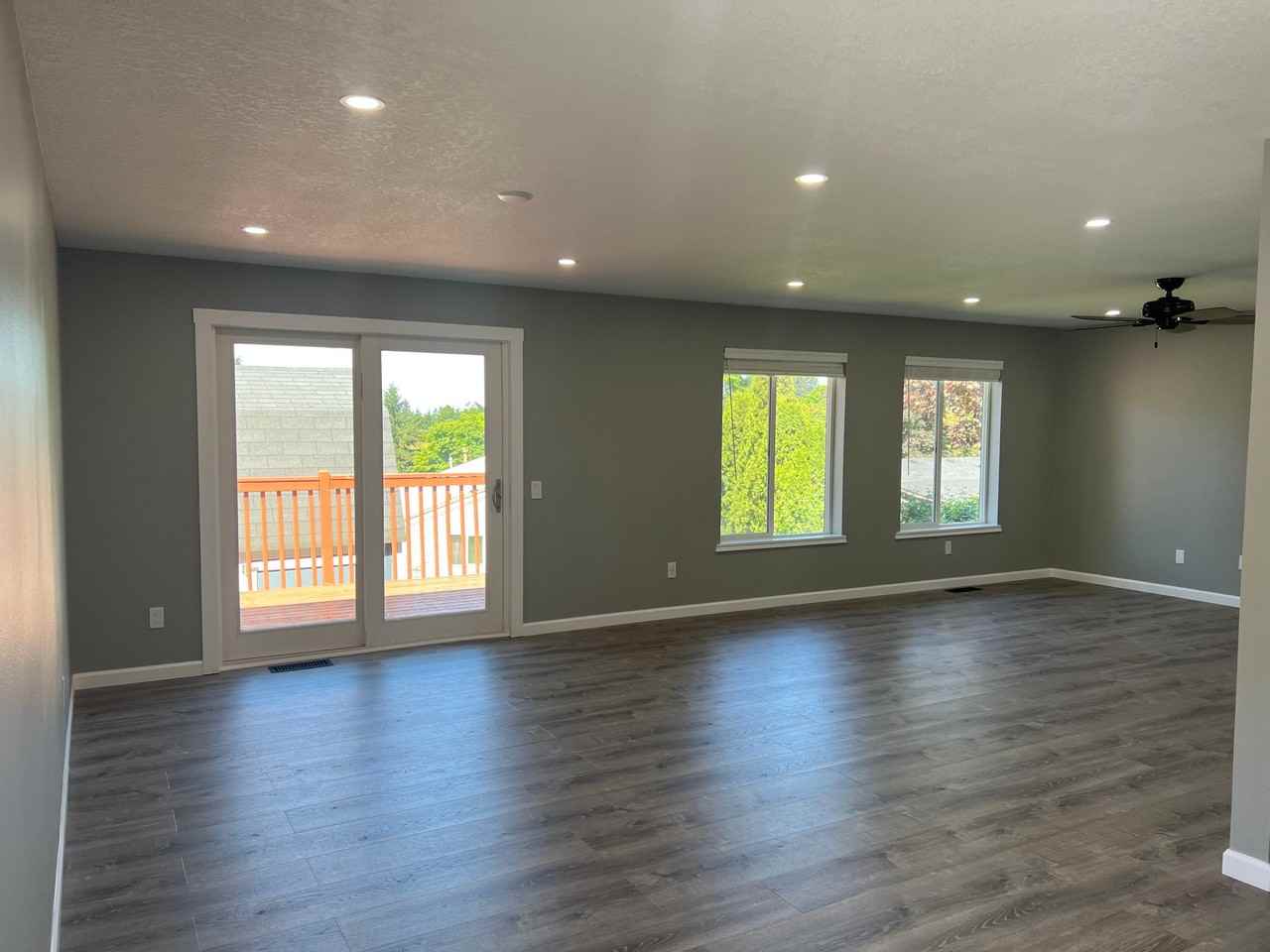 18455 Meinig Ave - Photo 7 of 16
