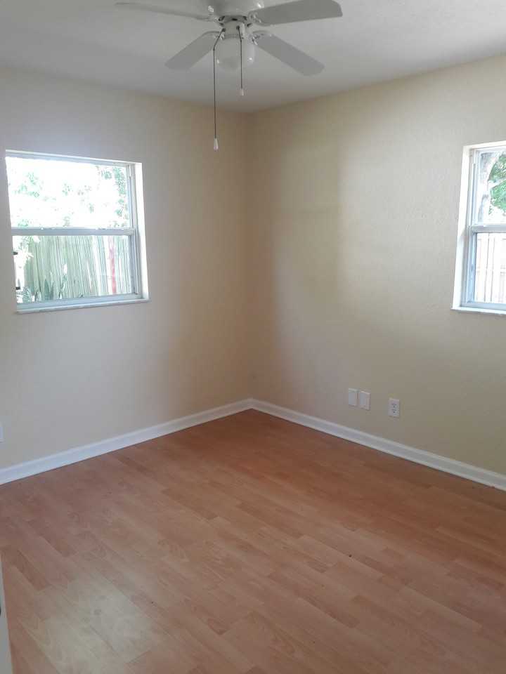 5210 98th Ave N - Photo 7 of 12