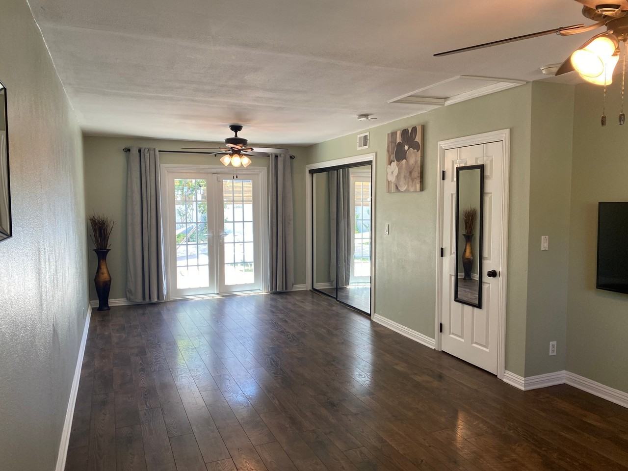 3145 Boston Way - Photo 3 of 9