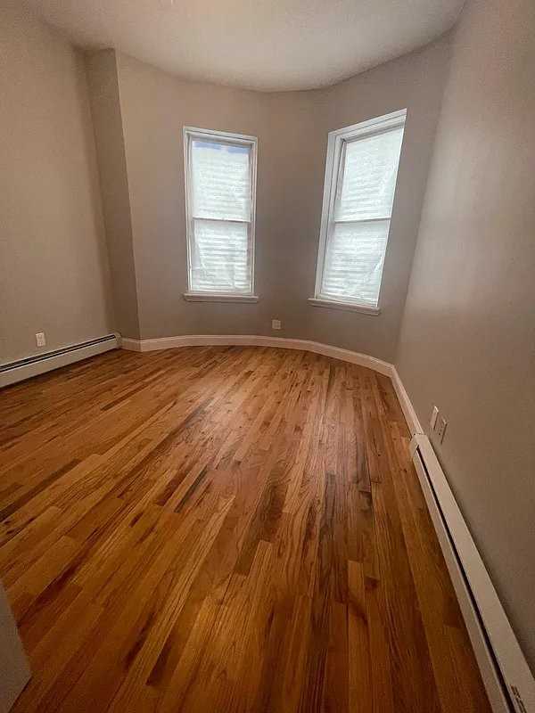 869 Macy Pl #3 - Photo 3 of 6