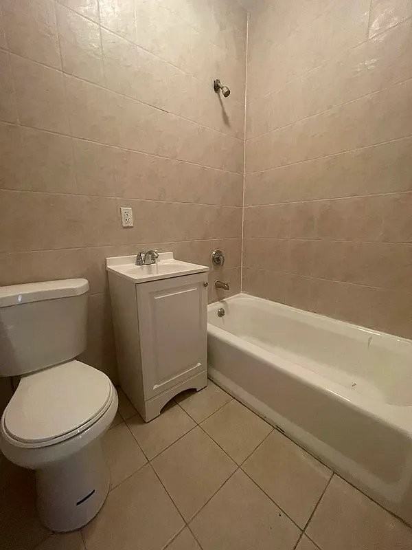869 Macy Pl #3 - Photo 5 of 6