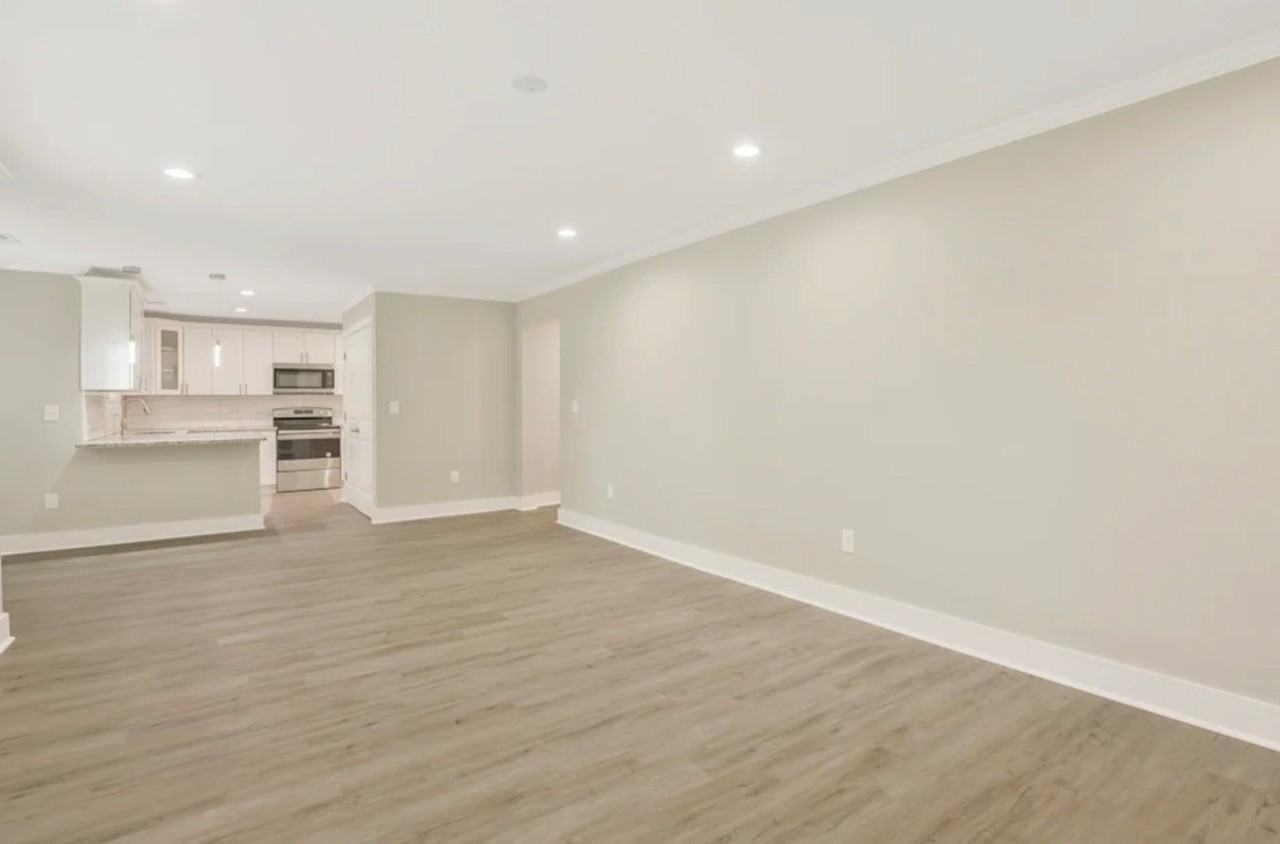 2441 Raven Cir - Photo 2 of 11