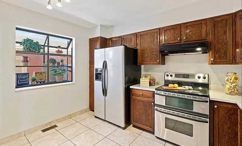 440 W Rockrimmon Blvd #G - Photo 4 of 18