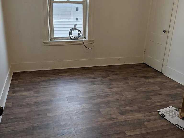 171 Vernon St #3 - Photo 2 of 7