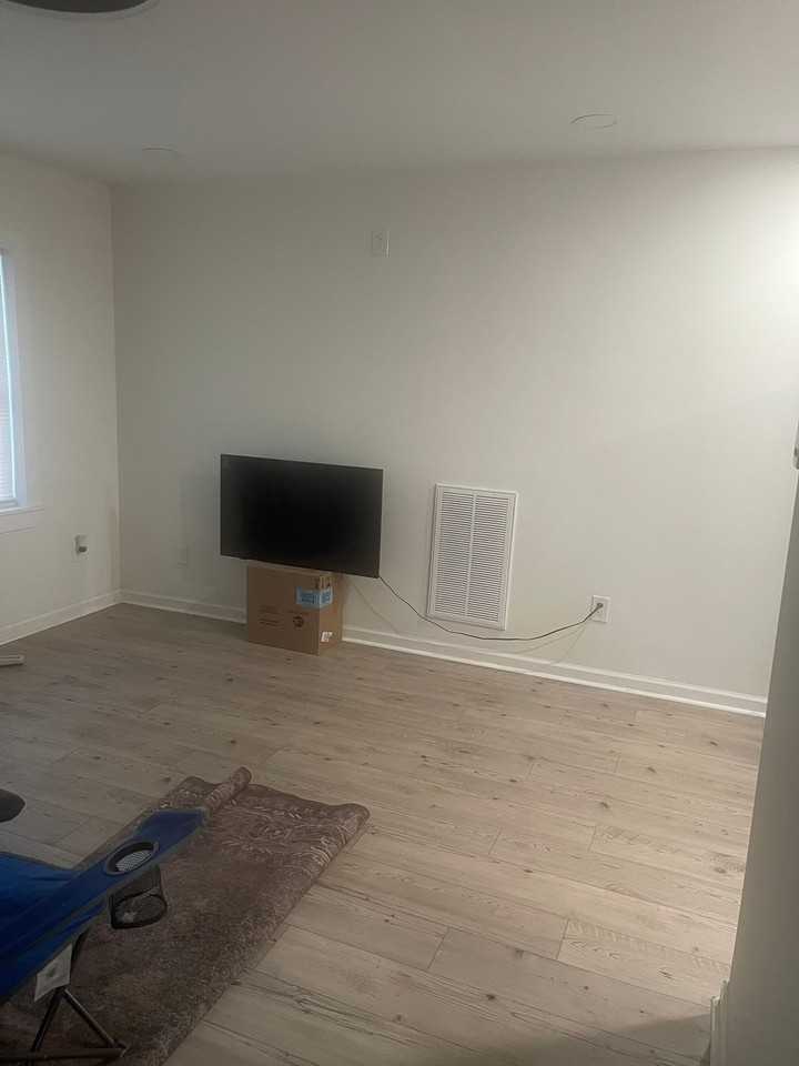 1005 Andrill Ter - Photo 7 of 8