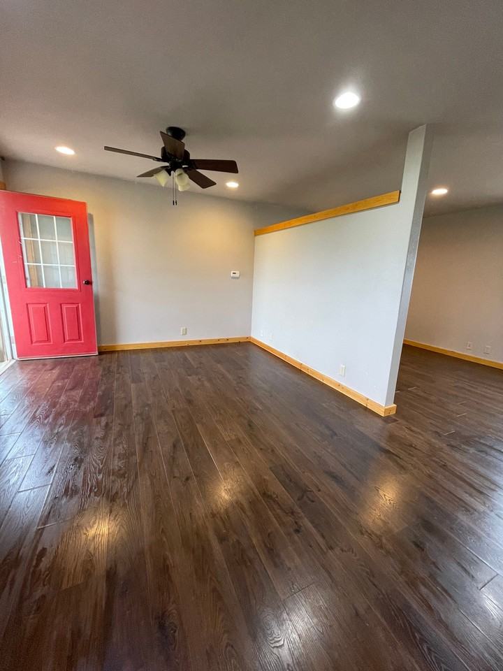 13325 Brush Creek Rd - Photo 7 of 15