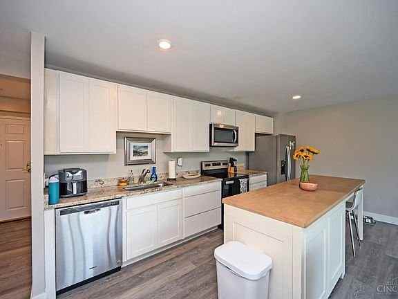 2200 Victory Pkwy #45 - Photo 4 of 19