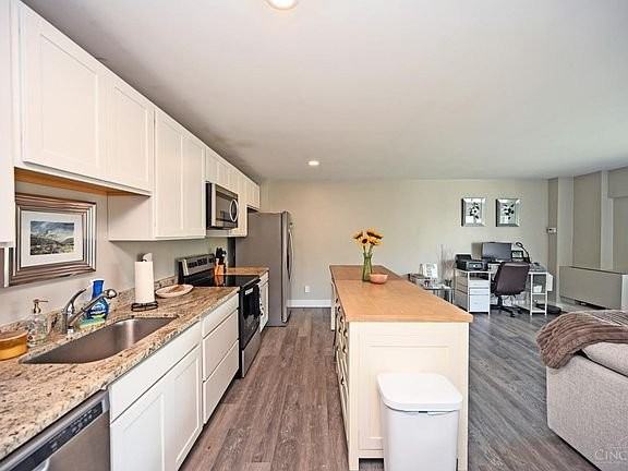 2200 Victory Pkwy #45 - Photo 6 of 19