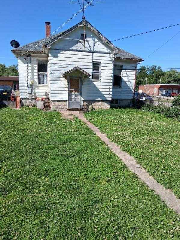 8709 State St - Photo 3 of 17