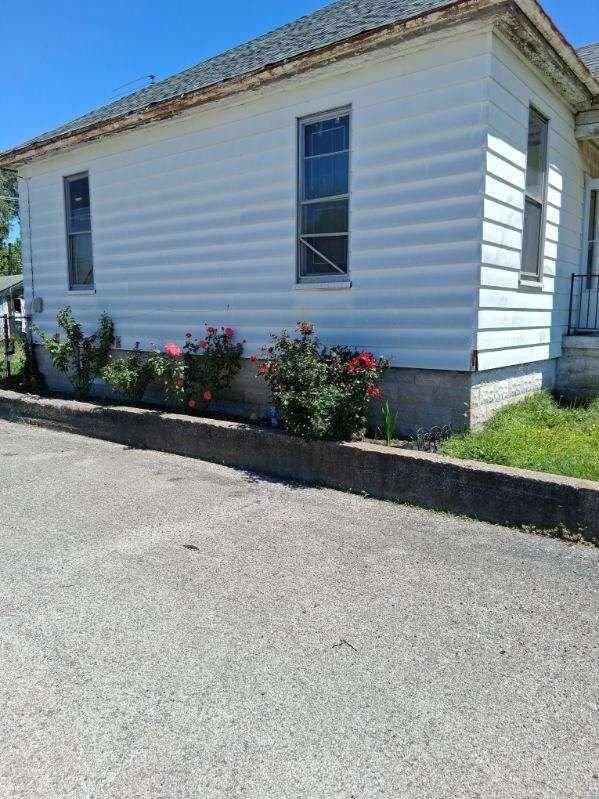 8709 State St - Photo 4 of 17