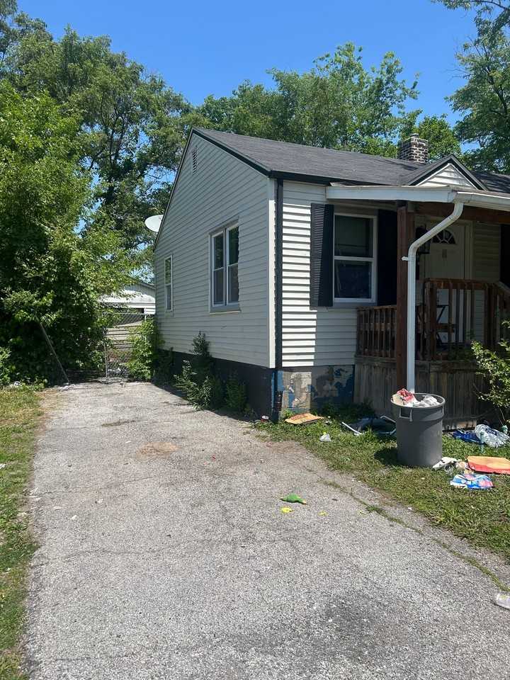 5527 Avon Pl - Photo 2 of 20