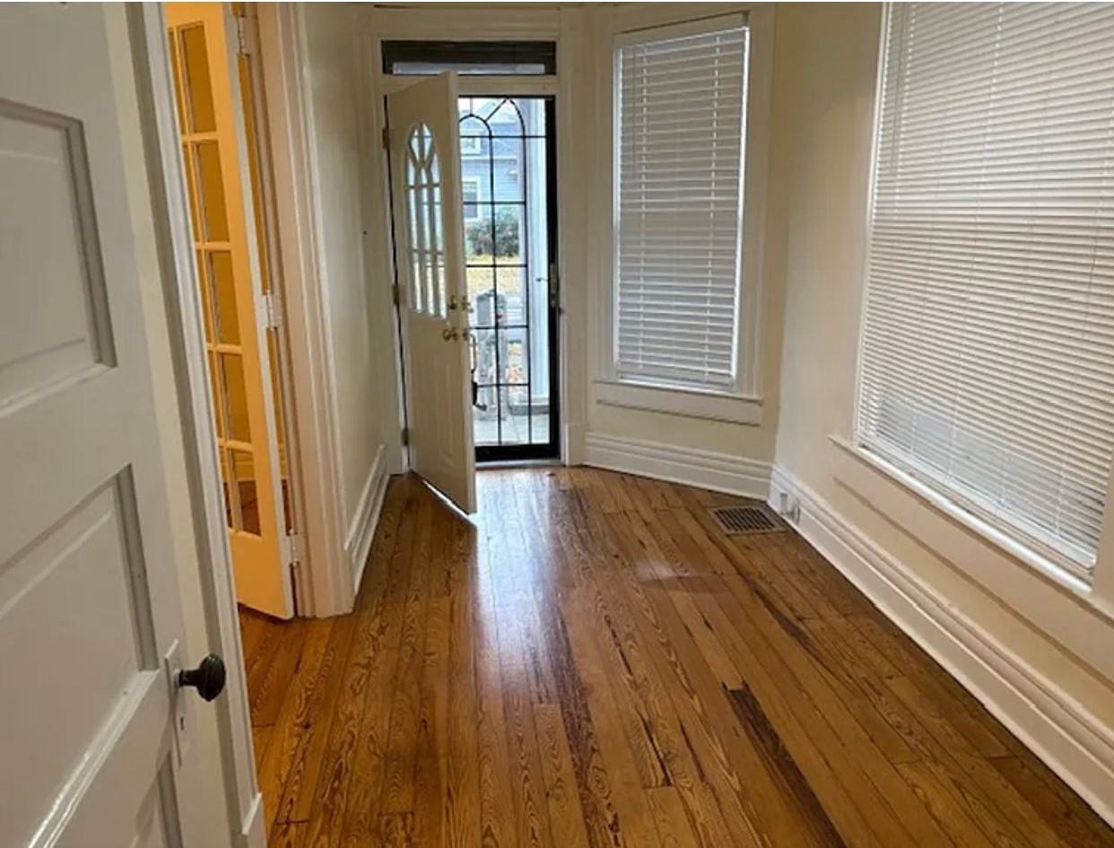 1908 Woodbourne Ave - Photo 2 of 9