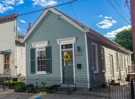 featured image of 817 Perry St