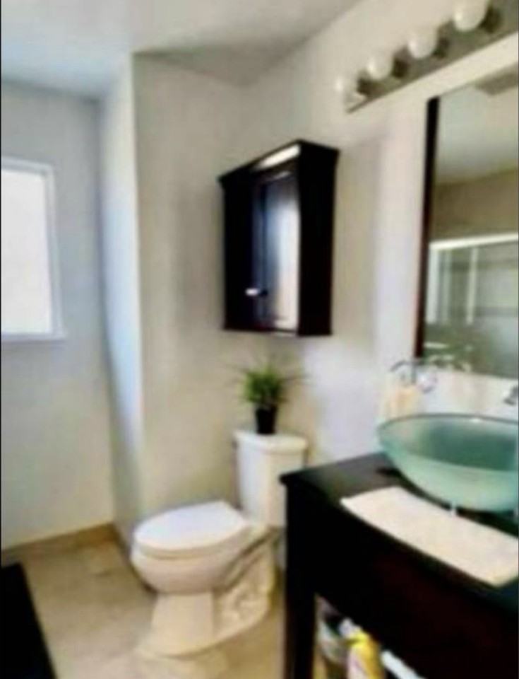 2828 Hillcrest Ave #NA - Photo 2 of 4