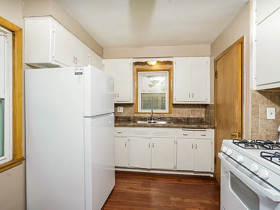 3905 N 69th St #NA - Photo 3 of 8