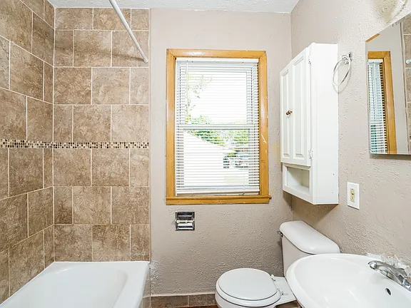 3905 N 69th St #NA - Photo 5 of 8